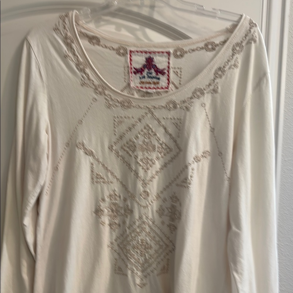 Johnny Was Embroidered Blouse in Cream